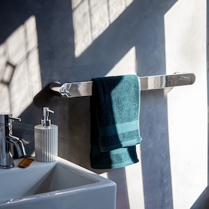 CODE LAMONE ROUND HEATED SINGLE BARS 650MM - 7 COLOUR OPTIONS