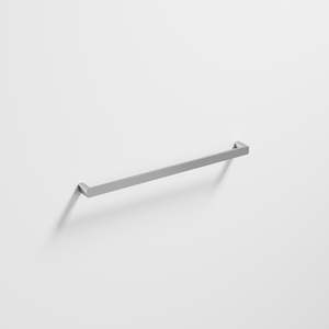 Lineare 825 Horizontal Heated Towel Rail