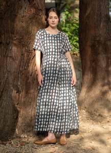 Dress: Natori Dress