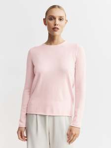 Core Womens: Essential Cashmere Crew Sweater - Powder Pink