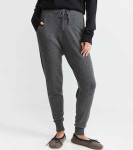 Essential Cashmere Jogger - Graphite