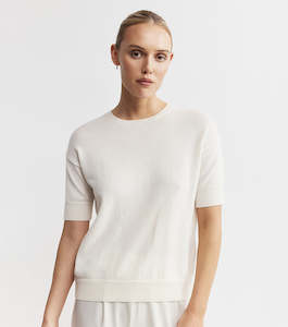 Essential Tee Sweater Scarf Bundle: Essential Cashmere Crew Tee - Cream