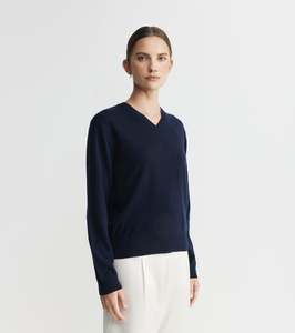 Signature Cashmere V-Neck - Navy