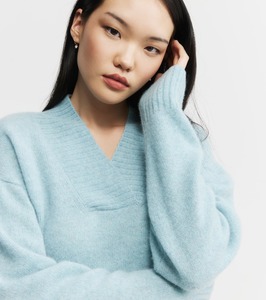 Featherweight Cashmere V - Seafoam