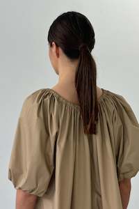 Tops: Bloom SS blouse in Camel