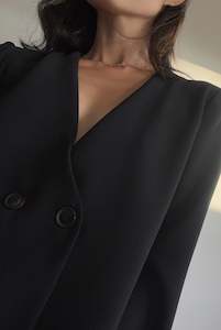 Ease Overshirt in Black