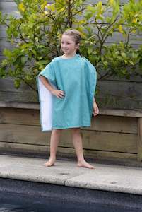 Hooded Towel: Whakatiputipu Hooded Towel - Teal / Forest Green