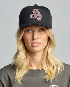 Womens Headwear: The Mad Hueys SKULL TATTOO | WOMENS TWILL TRUCKER
