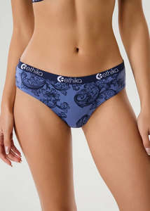 Womens Accessories: Ethika Womens Familie Crest Cheeky
