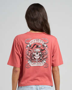 Womens Tops: THE MAD HUEYS PIRATES LIFE | WOMENS BOXY TEE