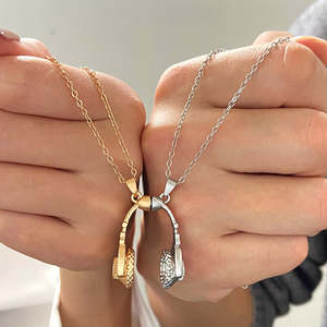 Earphones Couple Necklace a Pair Of Magnetic Headphones Pendant