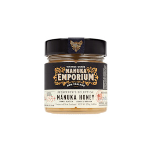 Frontpage: MGO263+ Raw Mānuka Honey 8.8oz Jar