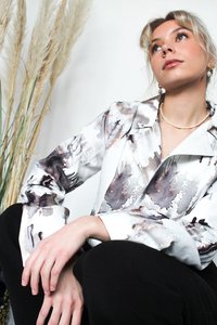 Products: My Moment Blazer Cropped - grey watercolor - Enchantress
