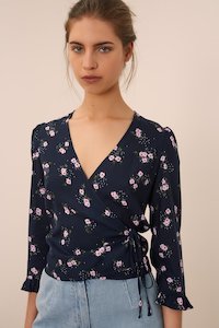The Fifth Label: The Fifth Label - Sunny LS Top - Navy Floral
