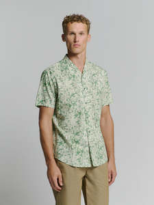 No Excess: No Excess - Revers Collar Print SS Shirt - Green