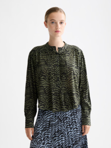 Maison Scotch - Printed Pintuck Blouse - Ikat Feather Thyme