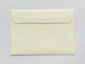 Munken Cream Envelopes: 100x140mm coloured envelopes