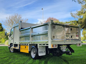 Products: Horticulture/ Arboriculture Toolbox Tipper on Hino Hybrid 300 - Endura Equipped