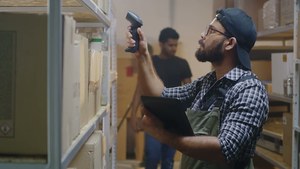 Products: Succeed with the Rubber Strip Parquet Brush 35MM for Vacuums