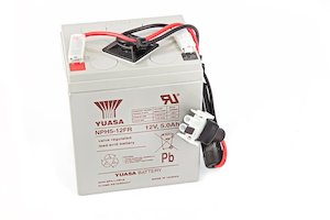 Products: Gen2 5amp Battery – 2-Prong Clip Equissage NZ