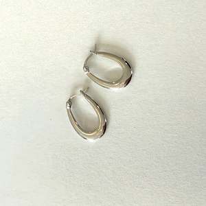 In Stock: Summer Hoops