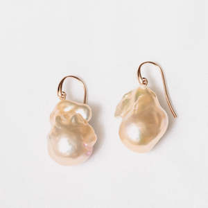 Large Baroque Pearl Hooks