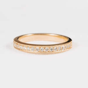 White Gold: Grain Set Band