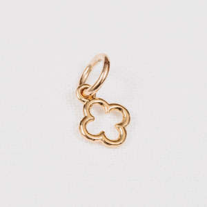 Necklaces: Clover Charm