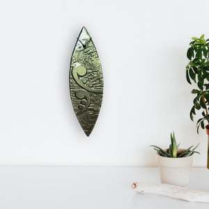 Glass Wakas: Medium Waka Double Koru