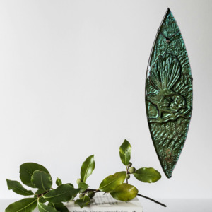 Glass Wakas: Small Waka Fantail / Piwakawaka