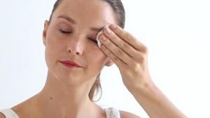 Products: Esse Make-up Remover