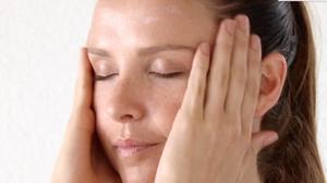 Products: Esse Restorative Moisturiser