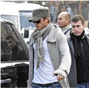 Accessories: Pasmina Gray Scarf