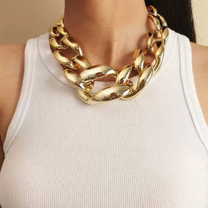 Gold Single Layer Oversized Gold Fashion Necklace
