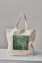 Accessories: Gabrielle Jones for Esse Art Tote