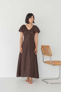 Flourish Dress in Mocha