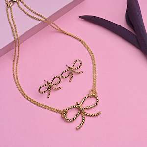 Pendant: Estele - Pretty Bow Set