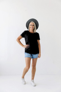 Breastfeeding T Shirts: Black Everyday Tee | Classic Flap