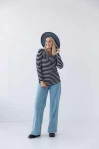 Size 14: Black Stripe Top | Classic