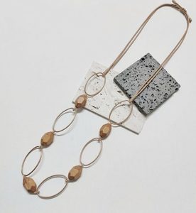 Products: Freya Link & Bead Necklace – Beige - Estilo Boutique