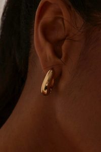 Products: Chunky Drop Hoop Earrings – Gold - Estilo Boutique