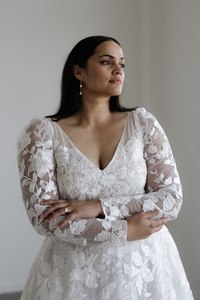 Accessories – Etcetera Bridal: Casado Sleeve