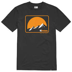 ETNIES MTN SS TEE [BLACK/ORANGE]