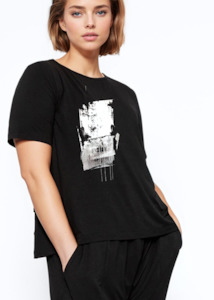 Studio: Cube Top - Black White