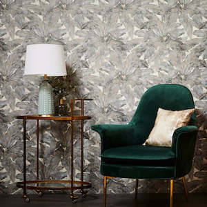 Metropolitan Stories: Metropolitan Stories - Luxury Palms