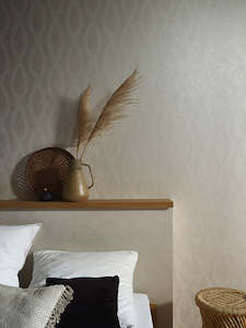 Memento: Memento - Pearlised Glass Bead Luxe Swirl