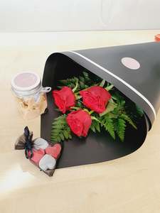 Anniversary Flowers 1: lovers delight