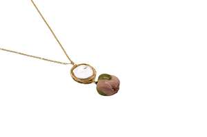 Handmade Natural Freshwater Baroque Pearl Flower Necklace