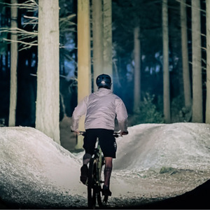 Front Lights: Magic Shine Monteer 12000