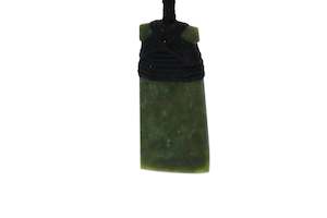 Aotearoa Features Pounamu: NZ Greenstone toki